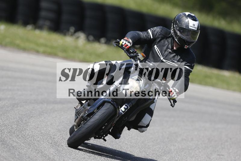 Archiv-2025/09 22.04.2025 Cornu Master School ADR/gruen-vert/3